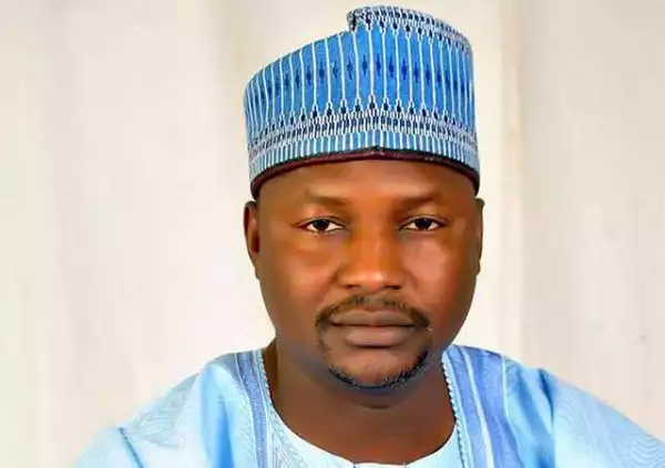 AGF meets ICPC boss over reopening of ex-govs’ graft cases